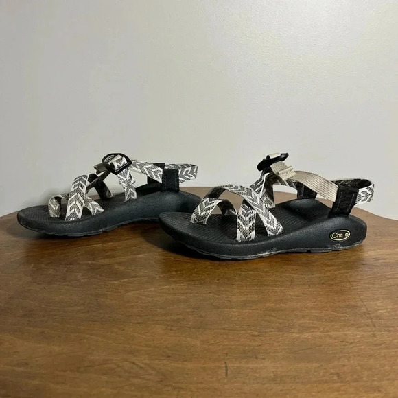 Chaco Z2 Classics Black and Cream W6 - Picture 2 of 4